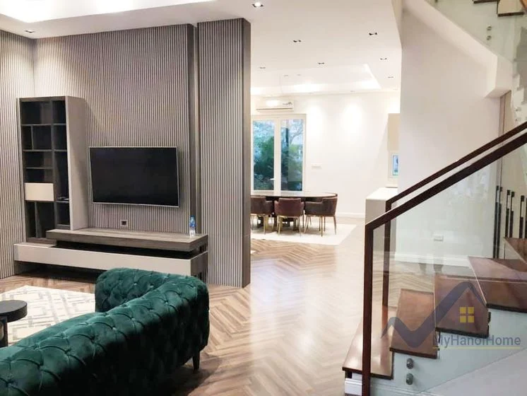 Xem ảnh 6: Ảnh 6: Bán biệt thự Vinhomes Riverside Hoa Sữa song lập hoàn thiện