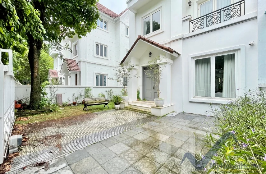 Xem ảnh 2: Ảnh 2: Biệt thự Bằng Lăng Vinhomes Riverside cho thuê full nội thất