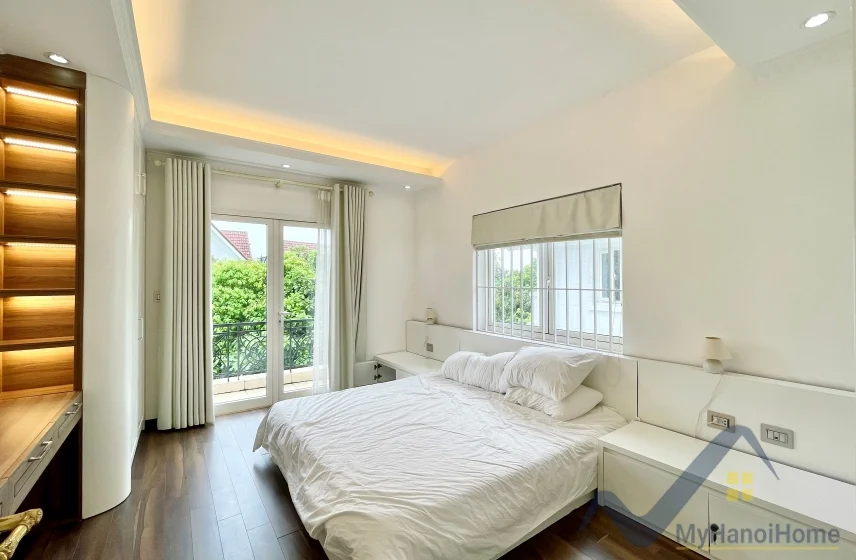 Xem ảnh 19: Ảnh 19: Biệt thự Bằng Lăng Vinhomes Riverside cho thuê full nội thất