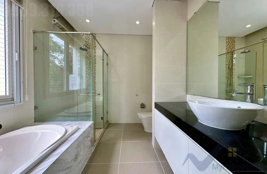 Xem ảnh 10: Ảnh 10: Biệt thự căn góc đơn lập Vinhomes Riverside cho thuê