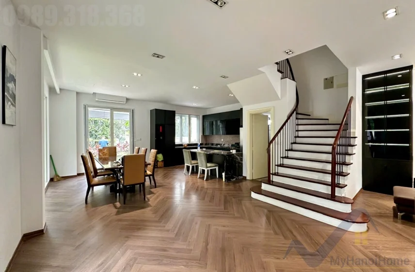 Xem ảnh 18: Ảnh 18: Biệt thự căn góc đơn lập Vinhomes Riverside cho thuê