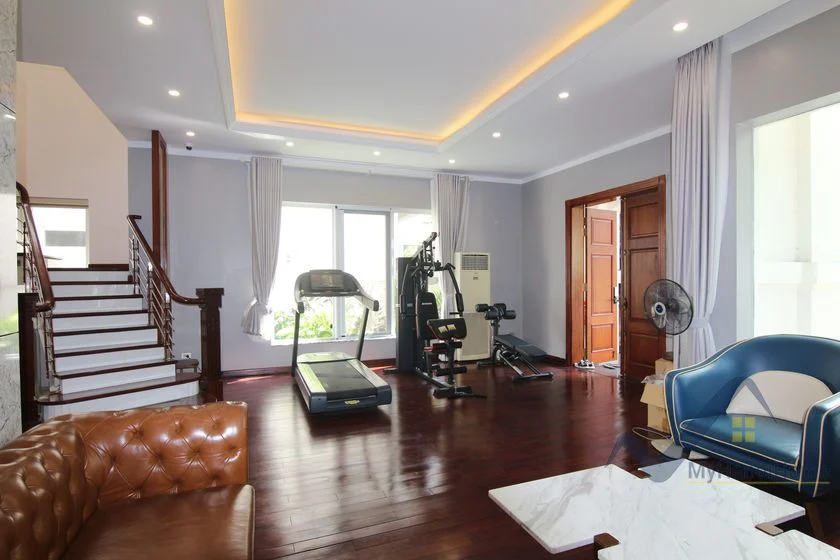 Xem ảnh 2: Ảnh 2: Biệt thự cho thuê đơn lập Vinhomes Riverside đã full nội thất