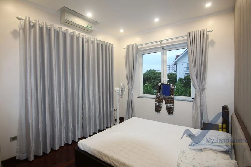 Xem ảnh 7: Ảnh 7: Biệt thự cho thuê đơn lập Vinhomes Riverside đã full nội thất