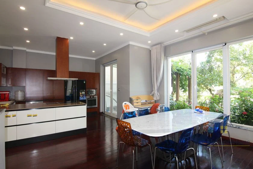 Xem ảnh 16: Ảnh 16: Biệt thự cho thuê đơn lập Vinhomes Riverside đã full nội thất