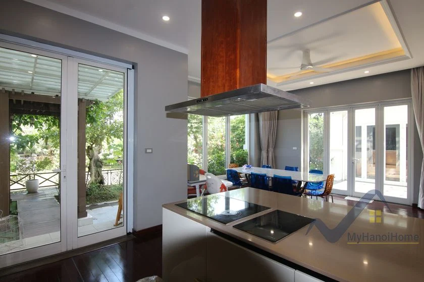 Xem ảnh 17: Ảnh 17: Biệt thự cho thuê đơn lập Vinhomes Riverside đã full nội thất