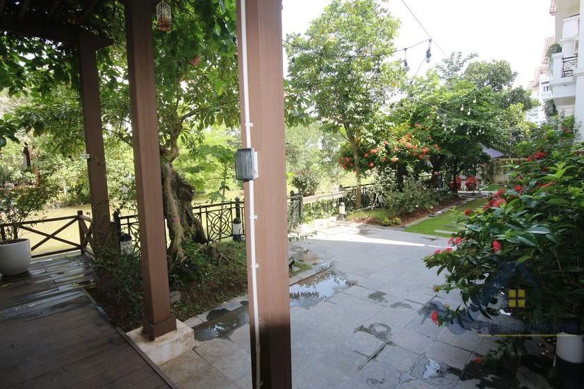 Xem ảnh 19: Ảnh 19: Biệt thự cho thuê đơn lập Vinhomes Riverside đã full nội thất