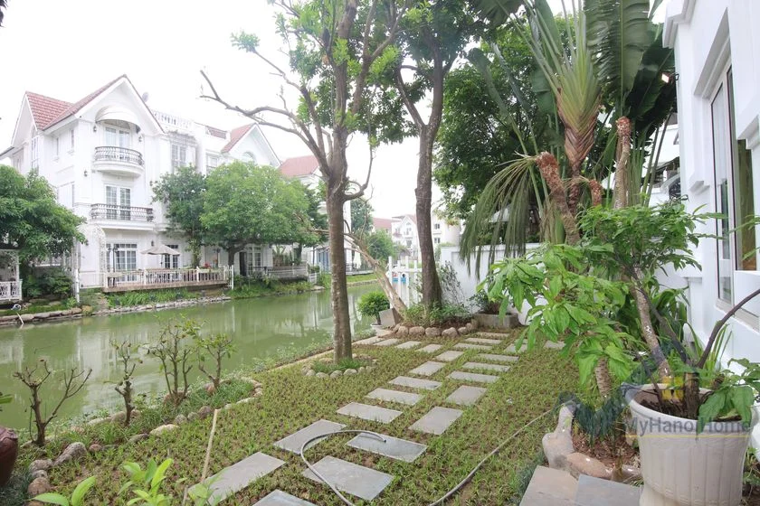 Xem ảnh 2: Ảnh 2: Biệt thự cho thuê gần trường BIS Vinhomes Riverside
