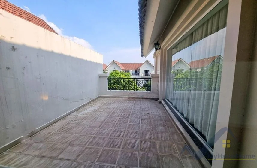 Xem ảnh 12: Ảnh 12: Biệt thự cho thuê Hoa Sữa Vinhomes Riverside gần bể bơi