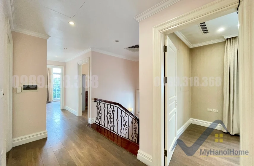 Xem ảnh 17: Ảnh 17: Biệt thự cho thuê tại KĐT Vinhomes Riverside gần BIS, có nội thất