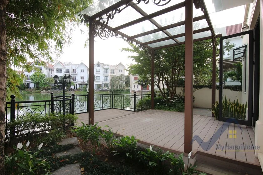 Xem ảnh 2: Ảnh 2: Biệt thự cho thuê Vinhome Riverside không đồ gần BIS