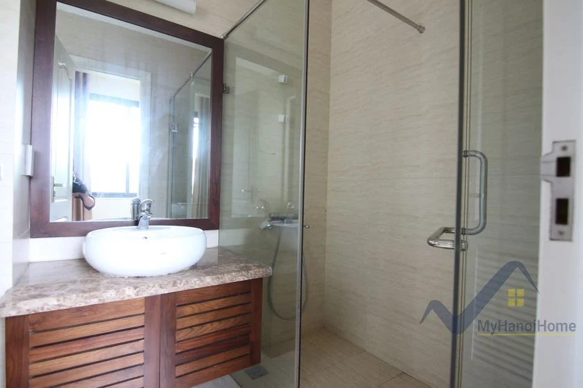 Xem ảnh 3: Ảnh 3: Biệt thự cho thuê Vinhome Riverside không đồ gần BIS