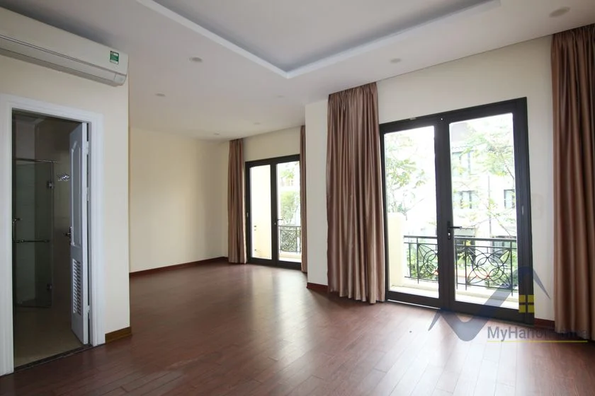Xem ảnh 5: Ảnh 5: Biệt thự cho thuê Vinhome Riverside không đồ gần BIS