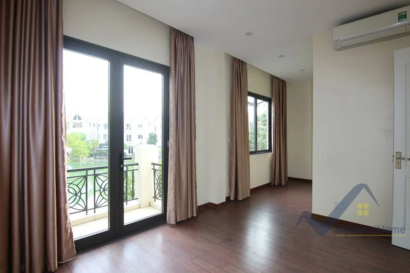 Xem ảnh 21: Ảnh 21: Biệt thự cho thuê Vinhome Riverside không đồ gần BIS