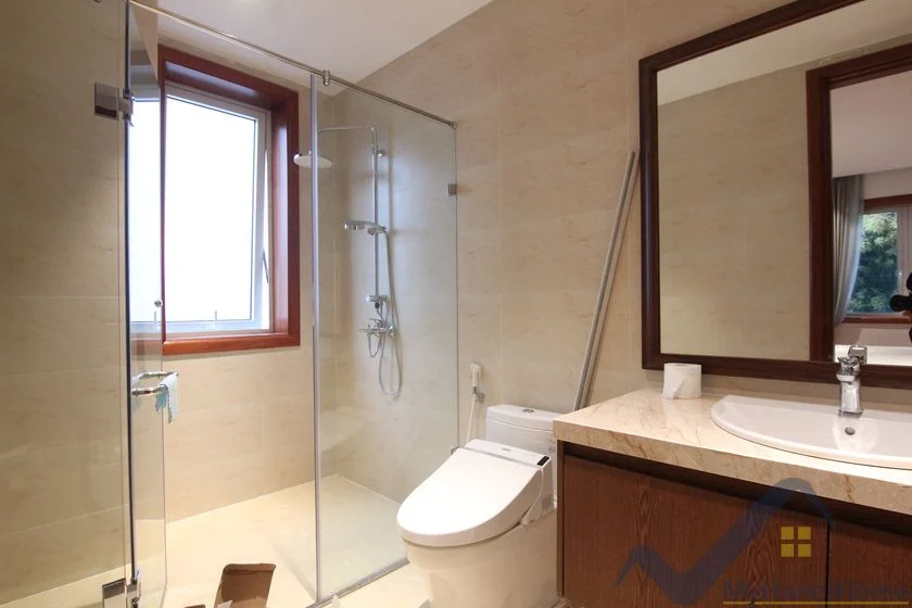 Xem ảnh 4: Ảnh 4: Biệt thự cho thuê Vinhomes Riverside 4 phòng ngủ có thang máy