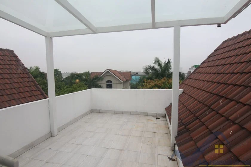 Xem ảnh 12: Ảnh 12: Biệt thự cho thuê Vinhomes Riverside 4 phòng ngủ có thang máy