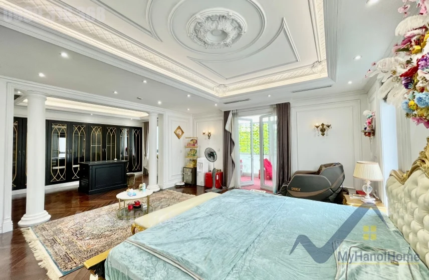 Xem ảnh 4: Ảnh 4: Biệt thự cho thuê Vinhomes Riverside đơn lập, có bể bơi, thang máy