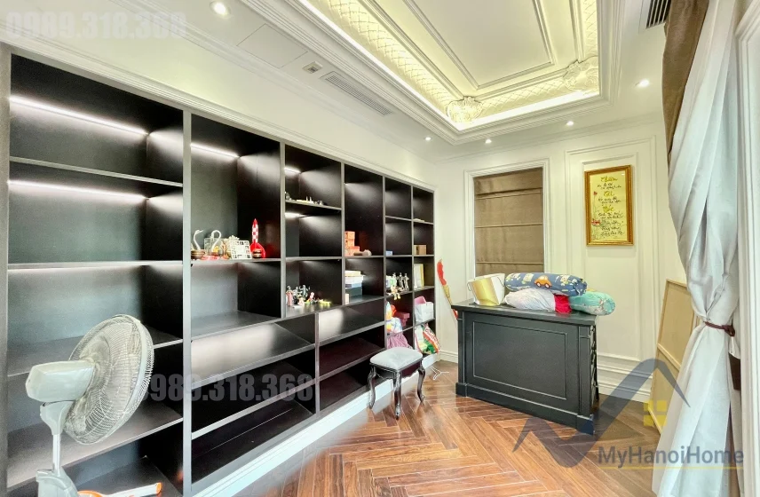 Xem ảnh 10: Ảnh 10: Biệt thự cho thuê Vinhomes Riverside đơn lập, có bể bơi, thang máy