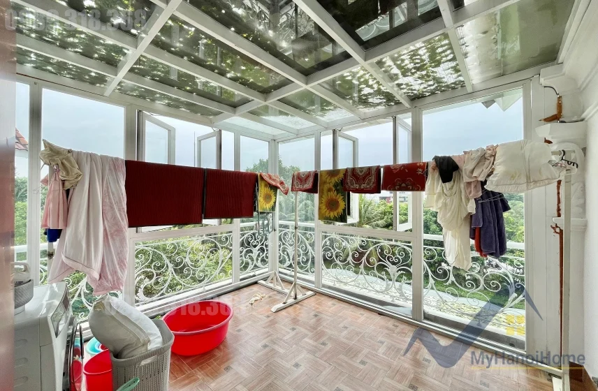 Xem ảnh 17: Ảnh 17: Biệt thự cho thuê Vinhomes Riverside đơn lập, có bể bơi, thang máy