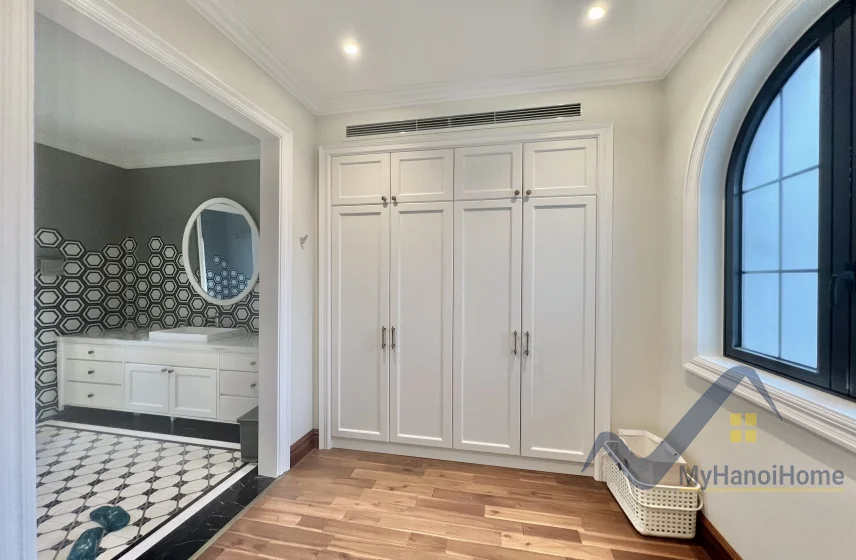 Xem ảnh 10: Ảnh 10: Biệt thự cho thuê Vinhomes Riverside đơn lập nội thất Indochine