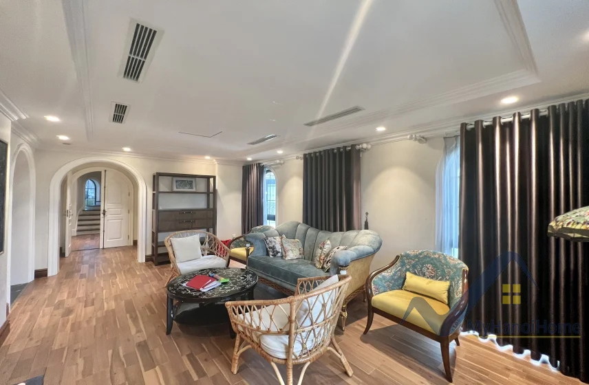 Xem ảnh 17: Ảnh 17: Biệt thự cho thuê Vinhomes Riverside đơn lập nội thất Indochine