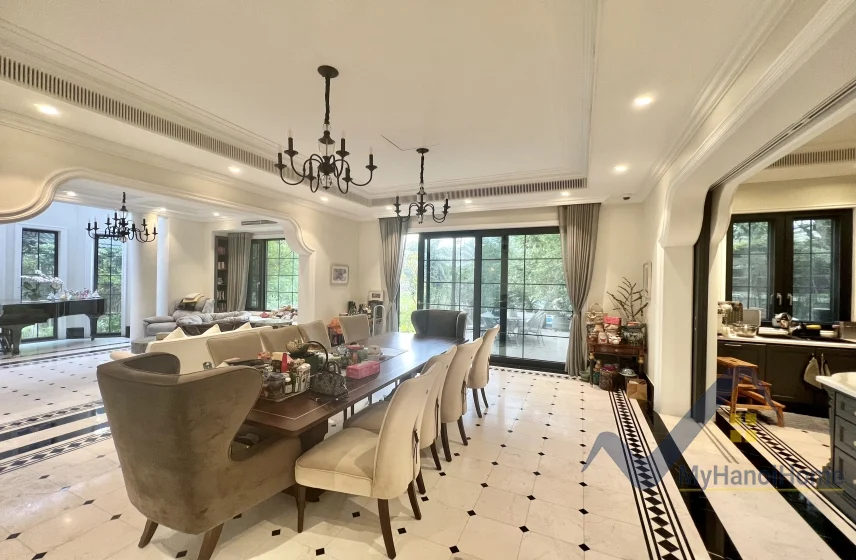 Xem ảnh 21: Ảnh 21: Biệt thự cho thuê Vinhomes Riverside đơn lập nội thất Indochine