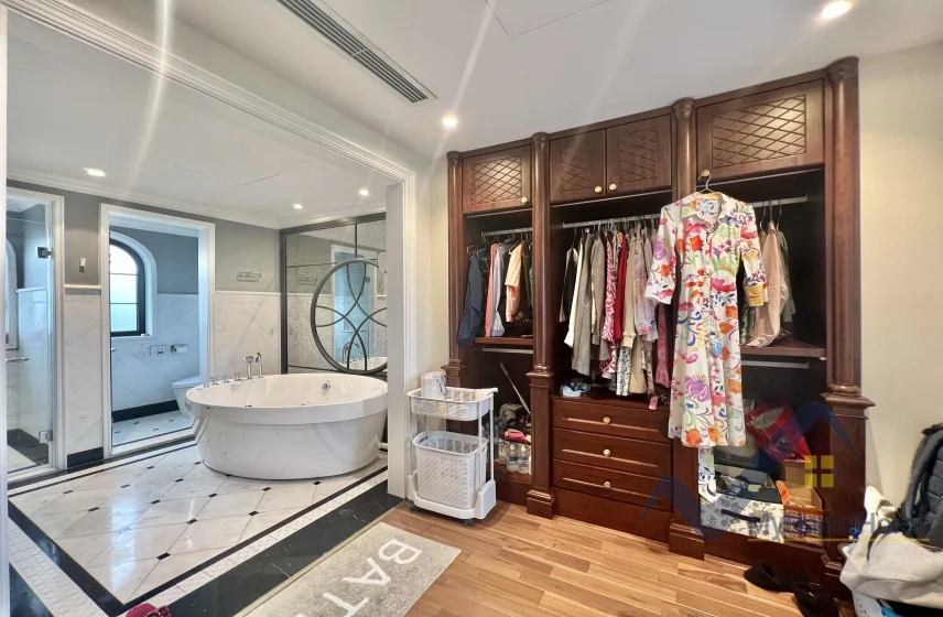 Xem ảnh 28: Ảnh 28: Biệt thự cho thuê Vinhomes Riverside đơn lập nội thất Indochine