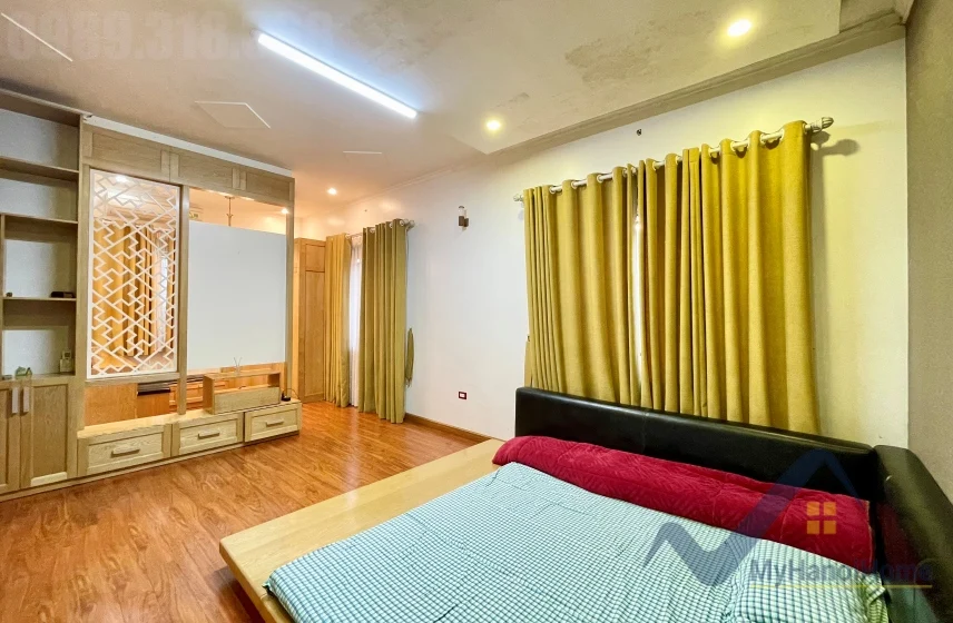 Xem ảnh 3: Ảnh 3: Biệt thự cho thuê Vinhomes Riverside đủ nội thất gồm 3PN