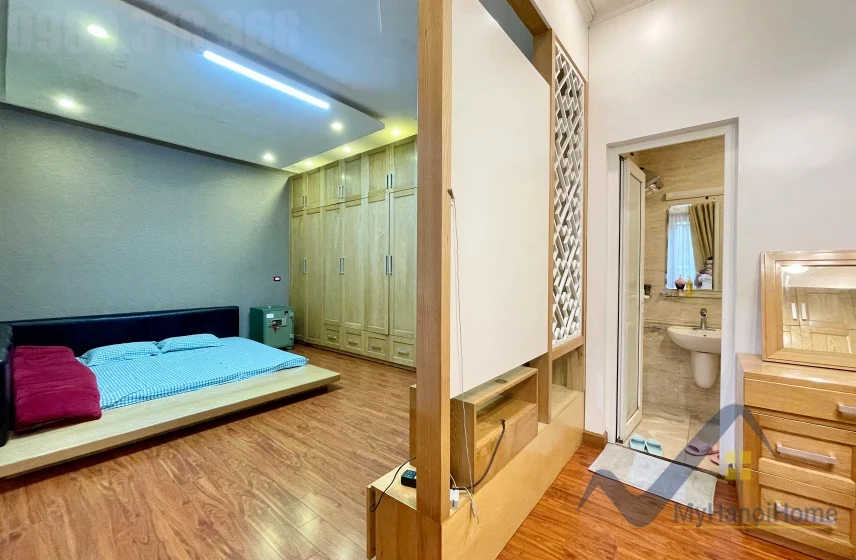 Xem ảnh 4: Ảnh 4: Biệt thự cho thuê Vinhomes Riverside đủ nội thất gồm 3PN