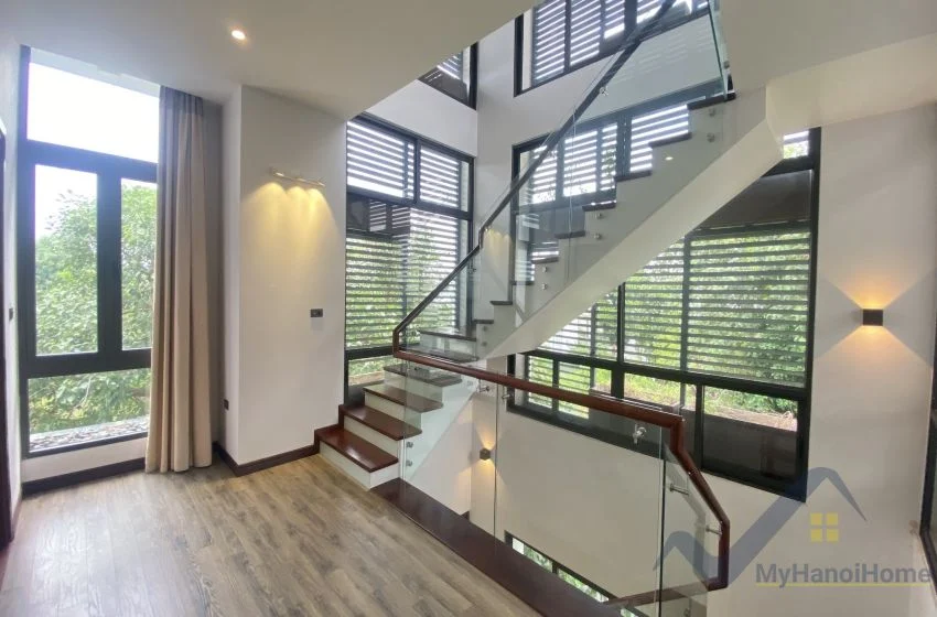 Xem ảnh 4: Ảnh 4: Biệt thự cho thuê Vinhomes Riverside khu yên tĩnh, full đồ 3 phòng ngủ
