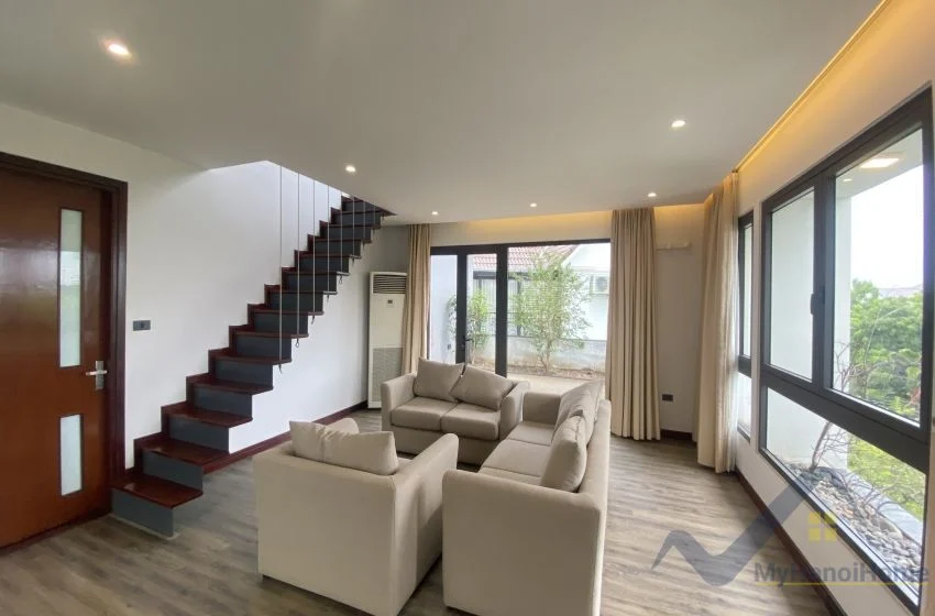 Xem ảnh 12: Ảnh 12: Biệt thự cho thuê Vinhomes Riverside khu yên tĩnh, full đồ 3 phòng ngủ