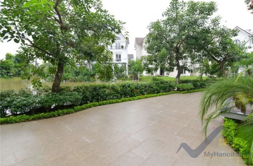 Xem ảnh 15: Ảnh 15: Biệt thự cho thuê Vinhomes Riverside khu yên tĩnh, full đồ 3 phòng ngủ