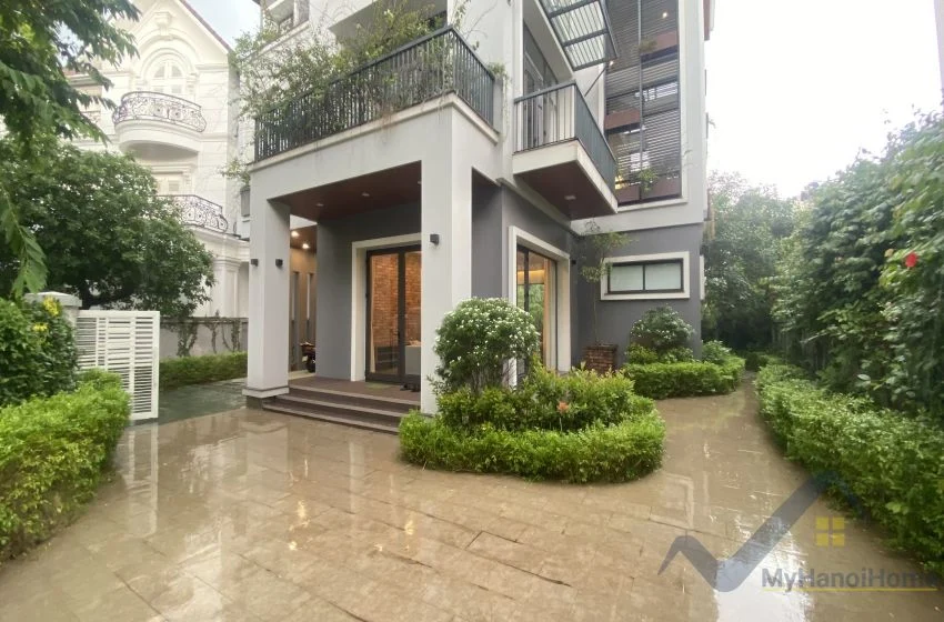 Xem ảnh 16: Ảnh 16: Biệt thự cho thuê Vinhomes Riverside khu yên tĩnh, full đồ 3 phòng ngủ