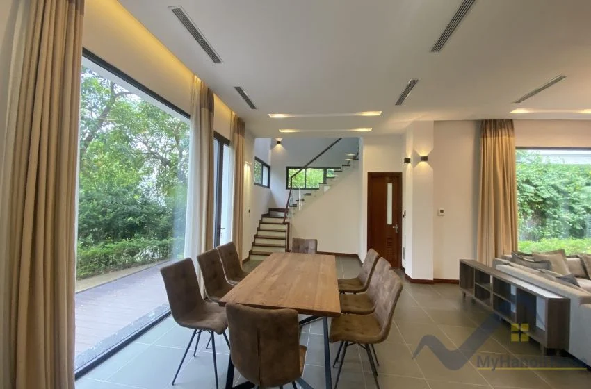 Xem ảnh 19: Ảnh 19: Biệt thự cho thuê Vinhomes Riverside khu yên tĩnh, full đồ 3 phòng ngủ
