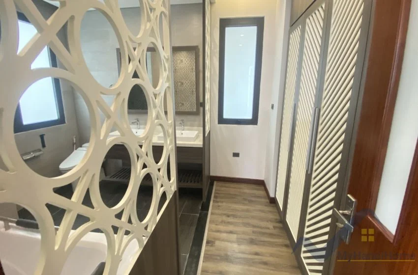 Xem ảnh 23: Ảnh 23: Biệt thự cho thuê Vinhomes Riverside khu yên tĩnh, full đồ 3 phòng ngủ