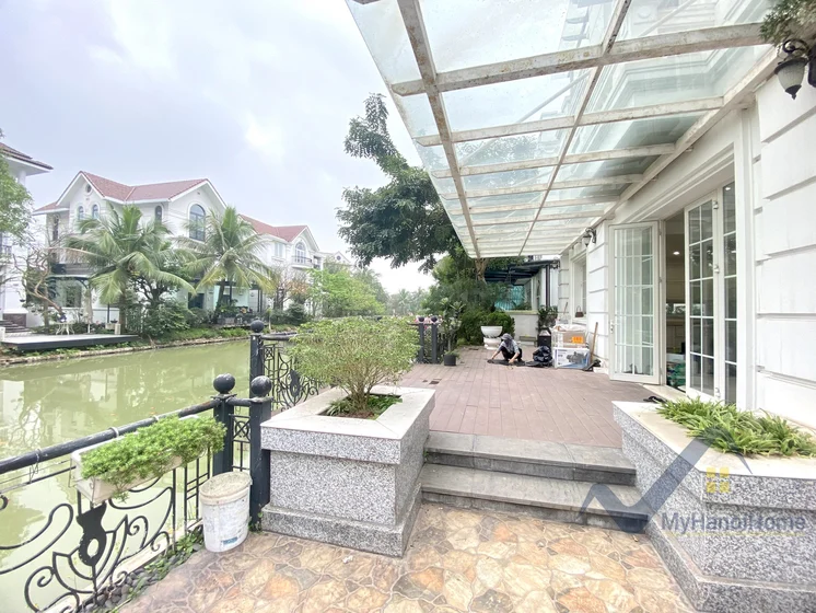Xem ảnh 3: Ảnh 3: Biệt thự có bể bơi cho thuê tại Vinhomes Riverside, 4PN