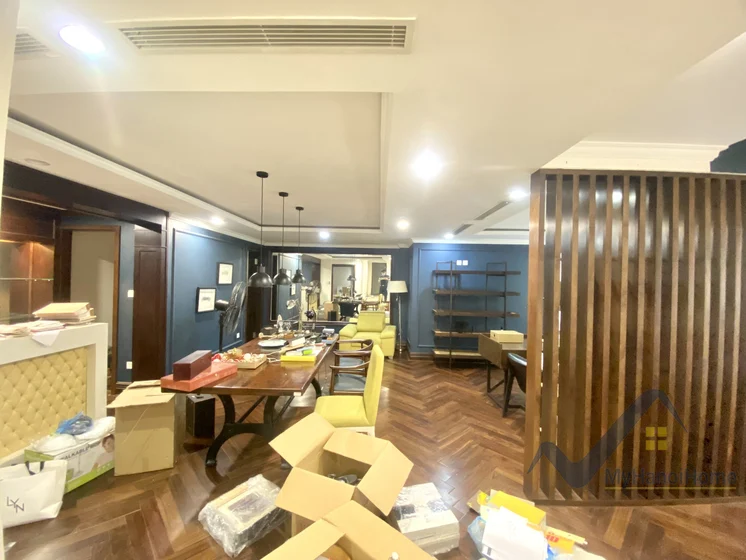 Xem ảnh 7: Ảnh 7: Biệt thự có bể bơi cho thuê tại Vinhomes Riverside, 4PN