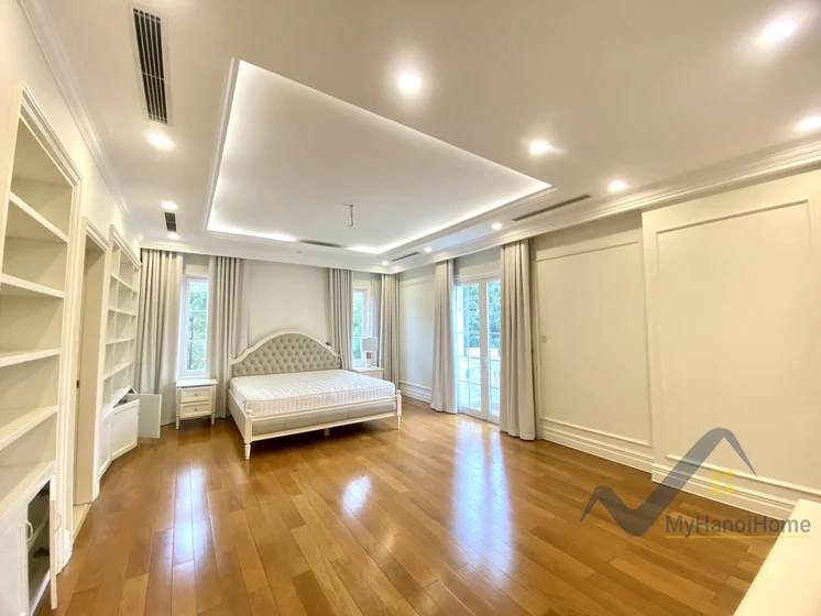 Xem ảnh 9: Ảnh 9: Biệt thự có bể bơi cho thuê tại Vinhomes Riverside, 4PN