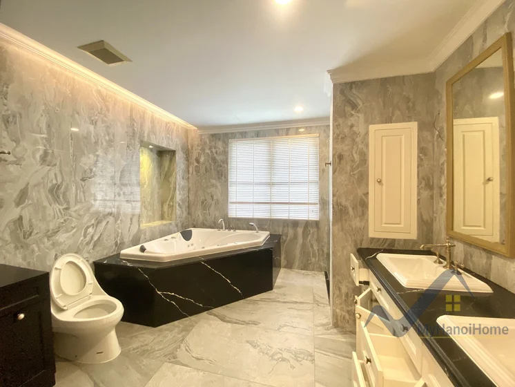 Xem ảnh 12: Ảnh 12: Biệt thự có bể bơi cho thuê tại Vinhomes Riverside, 4PN