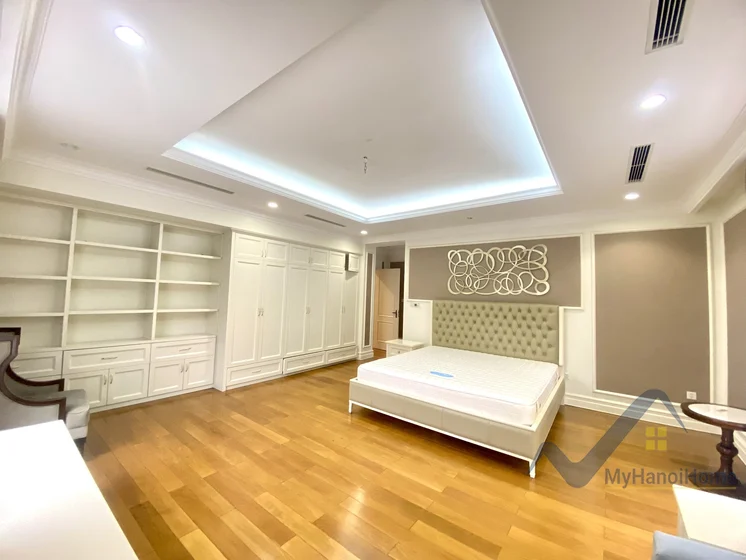Xem ảnh 14: Ảnh 14: Biệt thự có bể bơi cho thuê tại Vinhomes Riverside, 4PN