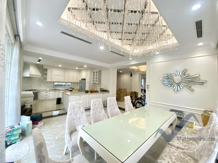 Xem ảnh 22: Ảnh 22: Biệt thự có bể bơi cho thuê tại Vinhomes Riverside, 4PN