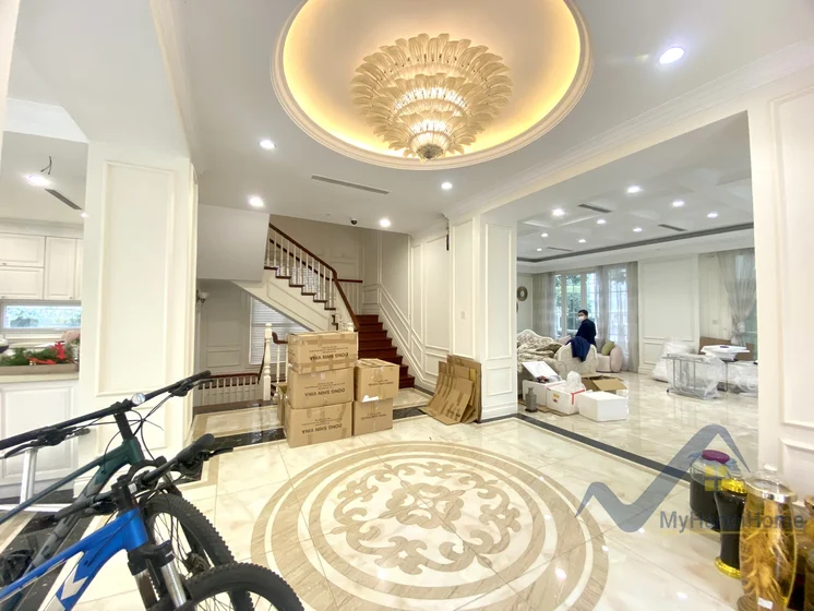 Xem ảnh 24: Ảnh 24: Biệt thự có bể bơi cho thuê tại Vinhomes Riverside, 4PN