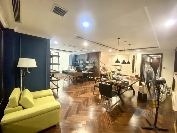 Xem ảnh 25: Ảnh 25: Biệt thự có bể bơi cho thuê tại Vinhomes Riverside, 4PN