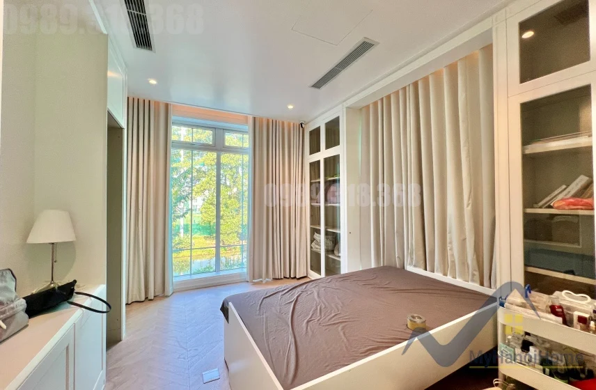 Xem ảnh 16: Ảnh 16: Biệt thự có thang máy cho thuê Vinhomes Riverside nội thất hiện đại