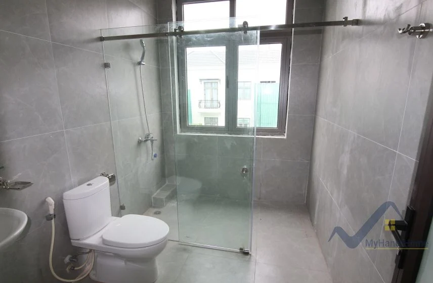 Xem ảnh 5: Ảnh 5: Biệt thự đồ cơ bản cho thuê tại The Harmony, 4PN gần Vinschool