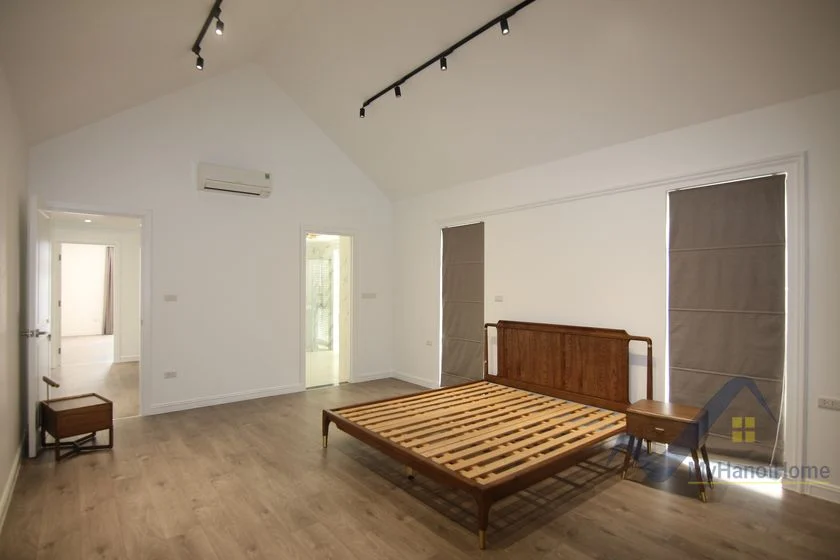Xem ảnh 16: Ảnh 16: Biệt thự đơn lập cho thuê tại Vinhome Riverside, 5PN full nội thất