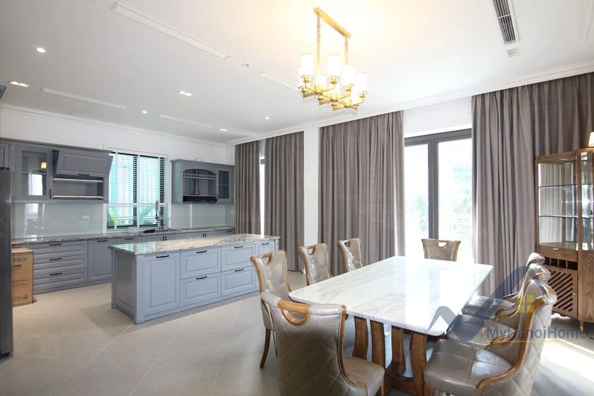 Xem ảnh 19: Ảnh 19: Biệt thự đơn lập cho thuê tại Vinhome Riverside, 5PN full nội thất