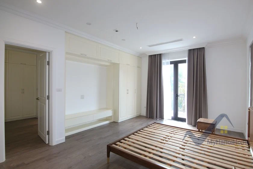 Xem ảnh 25: Ảnh 25: Biệt thự đơn lập cho thuê tại Vinhome Riverside, 5PN full nội thất