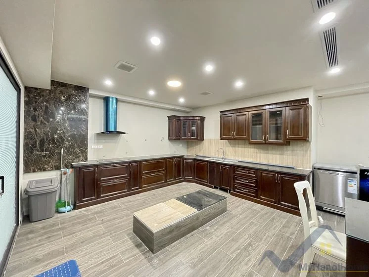 Xem ảnh 18: Ảnh 18: Biệt thự đơn lập cho thuê Vinhome Riverside đủ đồ, có sân vườn