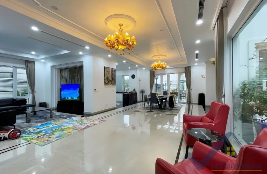Xem ảnh 2: Ảnh 2: Biệt thự đơn lập cho thuê Vinhomes Riverside 4PN, có thang máy