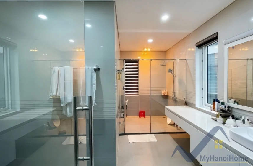 Xem ảnh 3: Ảnh 3: Biệt thự đơn lập cho thuê Vinhomes Riverside 4PN, có thang máy